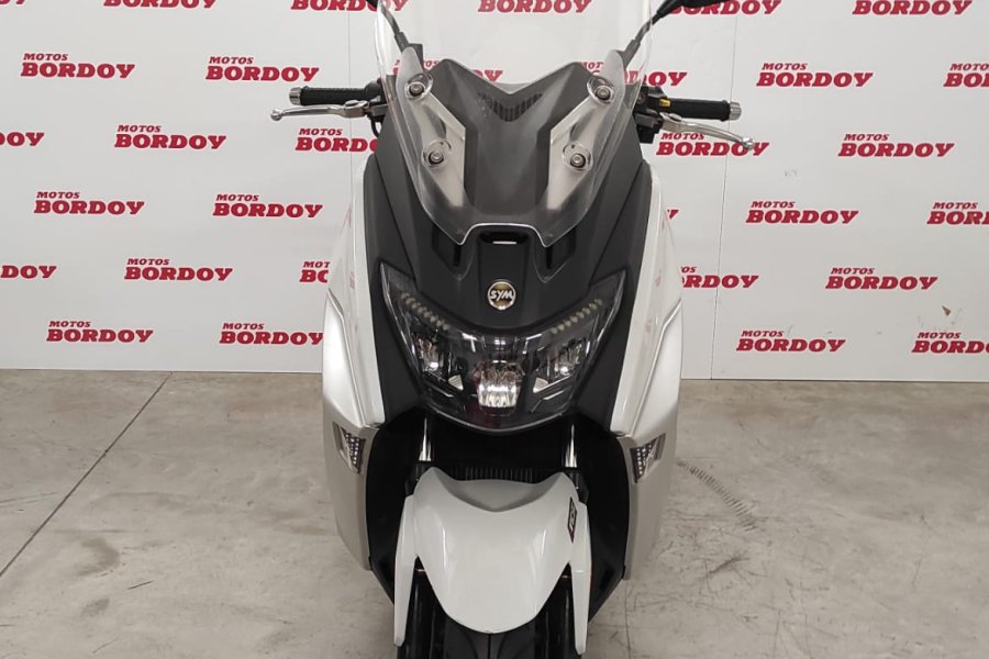 MAXSYM 400i #1